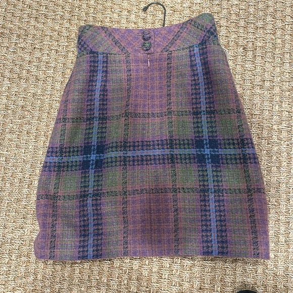 Beautiful skirt Chanel. Authentic - Picture 3 of 3